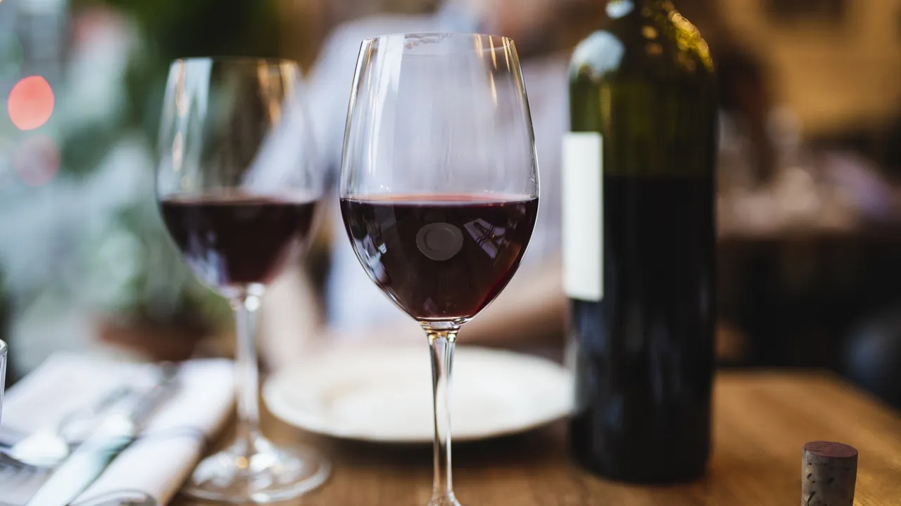  France to spend ₹1780 crore to destroy its 'surplus' wine as prices crash down
