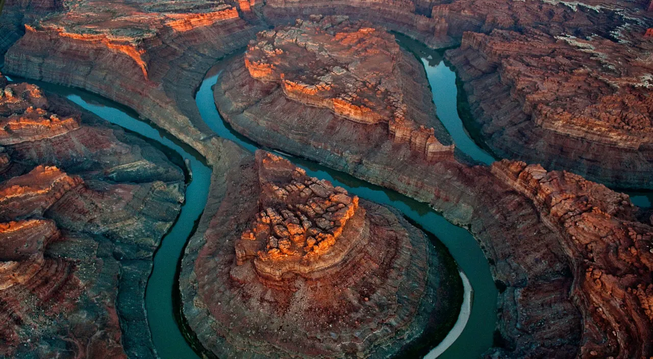  10 trillion gallons of water lost in Colorado river due to rising temperature