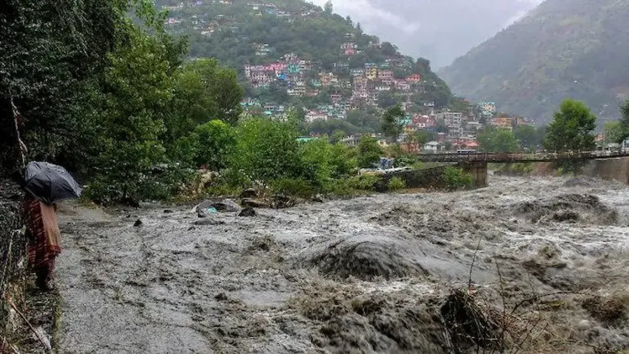  Entire Himachal Pradesh declared 'Natural Calamity Affected Area' amid heavy rains