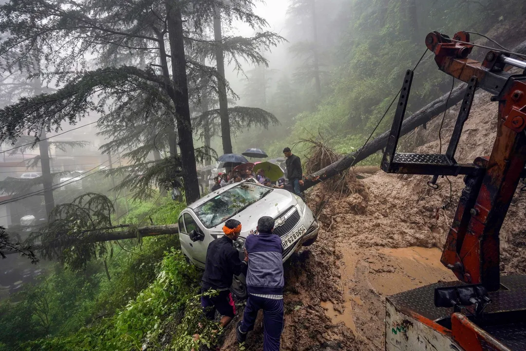  7 killed after a cloudburst in Solan, heavy rainfall to continue in HP and UK