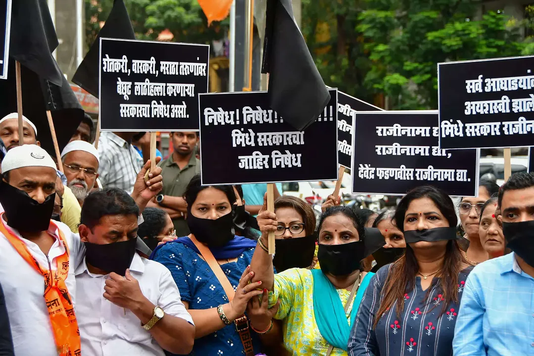  Maratha outfits stage protest against the Jalna lathi-charge and demand Ajit Pawar to resign from the Shiv Sena-BJP govt