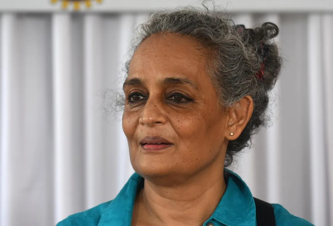  Arundhati Roy faces prosecution over 2010 speech, sedition charges omitted