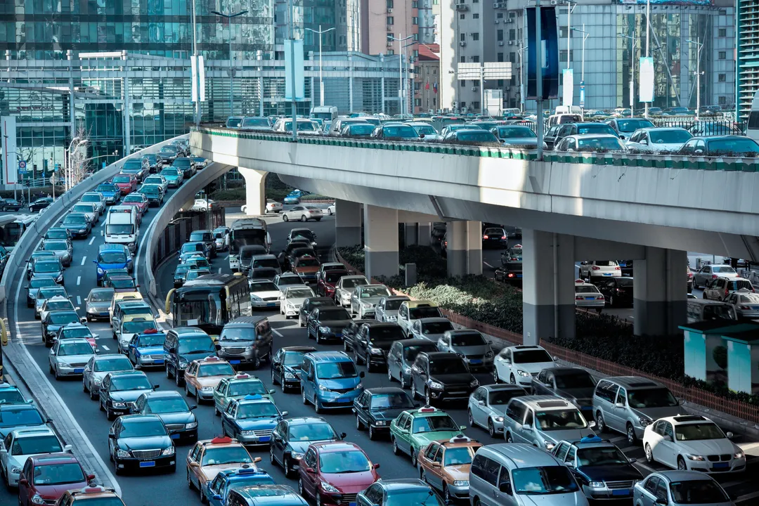  Bhiwandi in Maharashtra tops list for India's slowest moving traffic, surpassing Bengaluru