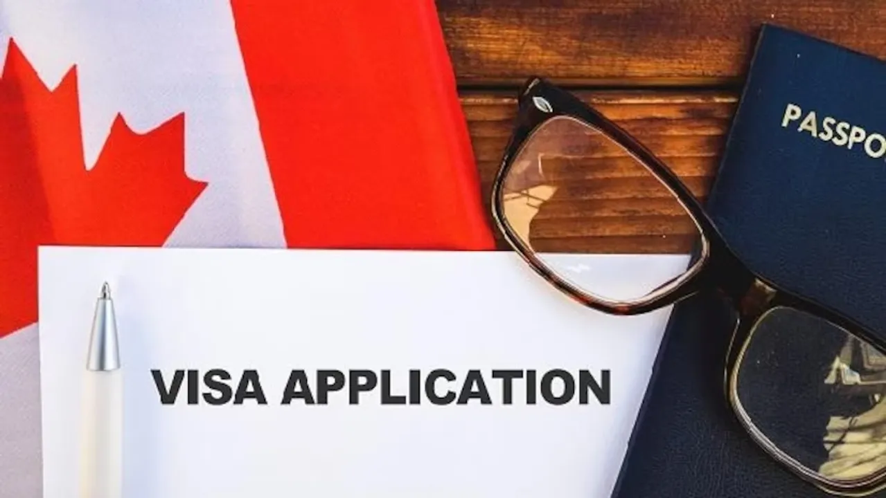  India resumes e-visa services with Canada ahead of G20 summit