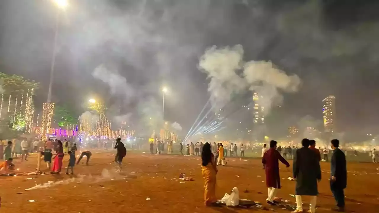  SC firecracker ban goes up in smoke, PM 2.5 levels almost 30 times over permissible limit