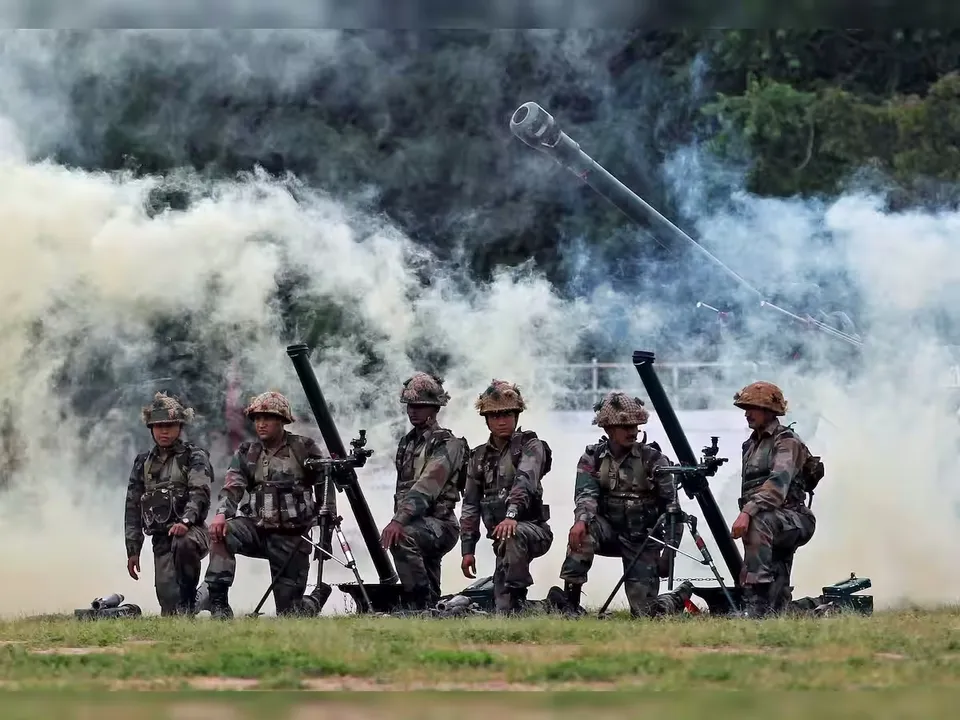  Indian Armed Forces mulls possibility of hiring transgenders in defence roles