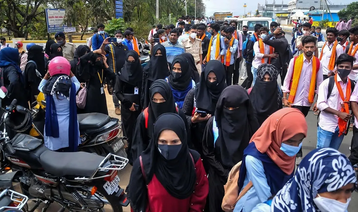  Karnataka bans head coverings in recruitment exams, allows mangalsutras and rings