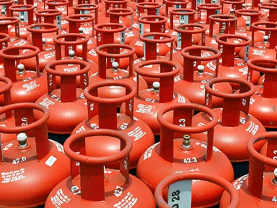  LPG prices on the rise: Govt announces hike in commercial cylinder rates