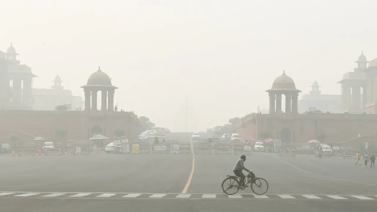  Air pollution cannot be solved by means of smog towers: DPCC