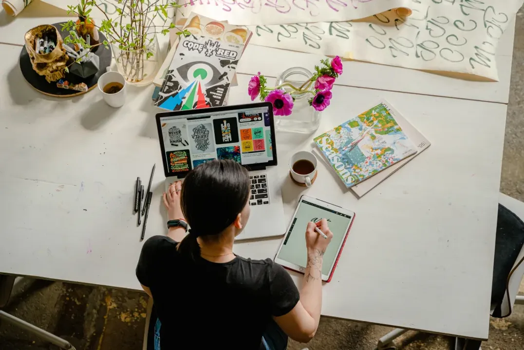  Unlocking the digital treasure chest: Teenagers and the art of earning through social media