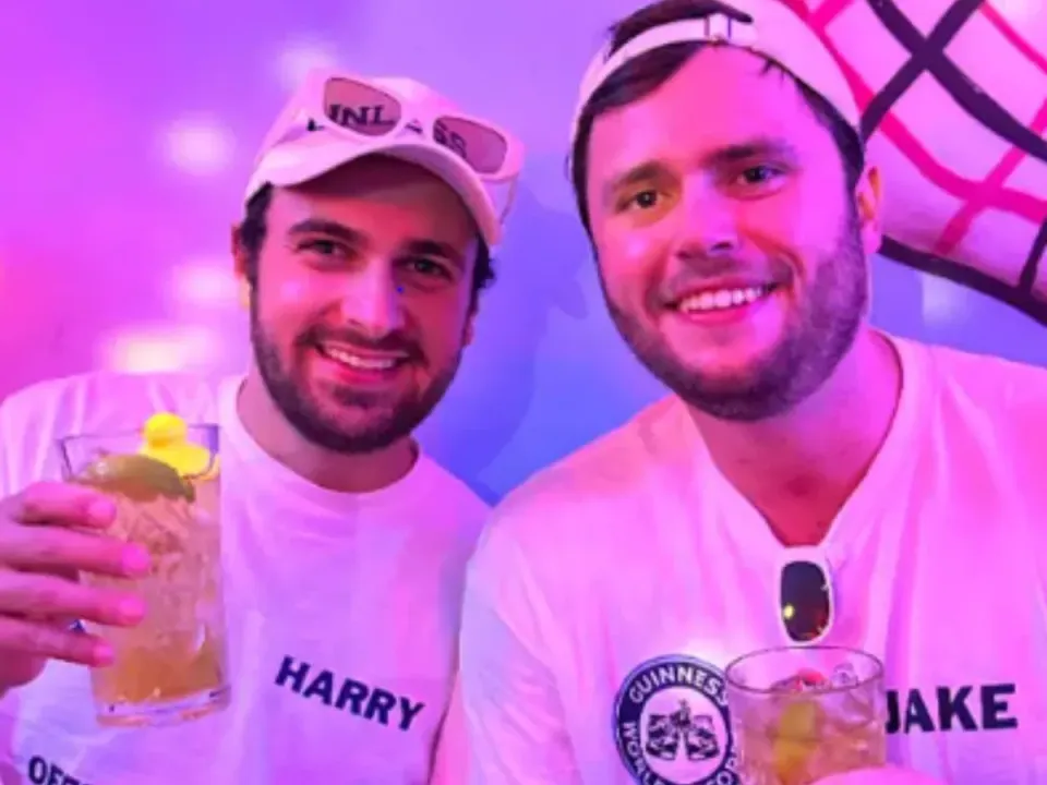  2 friends break world record by drinking in 99 pubs in 24 hours