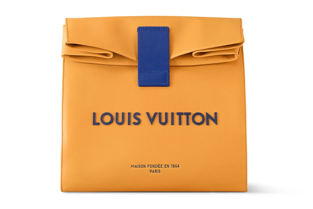  Louis Vuitton's launches pricey 'sandwich bag' at Rs 2.8 lakhs, internet users ask 'why?'