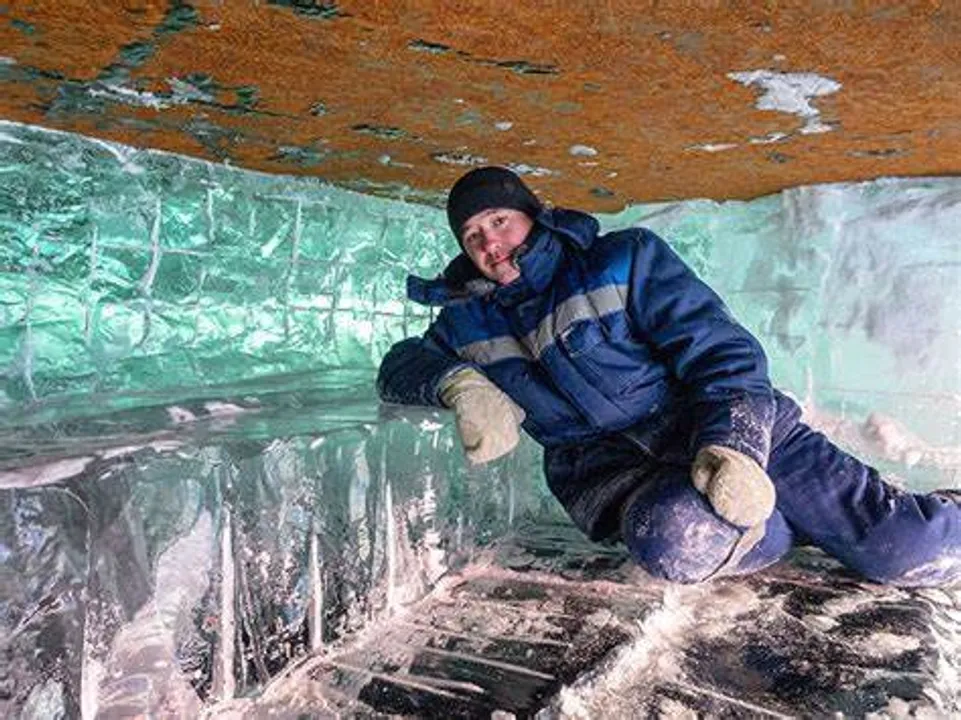  Vymorozka Chronicles: Workers brave Siberian winter to maintain ships in Russia's far East