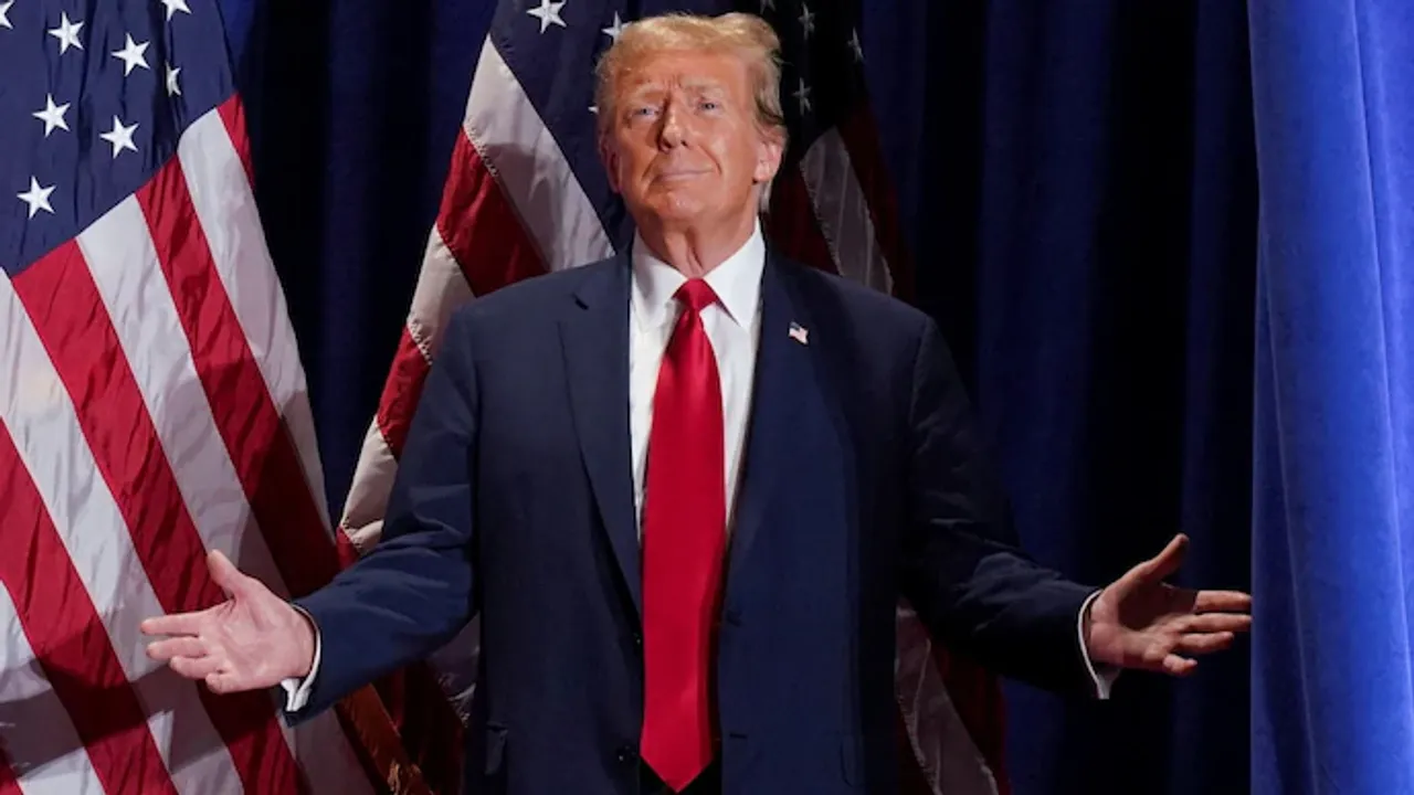  Donald Trump becomes one of the world’s richest people after merger deal
