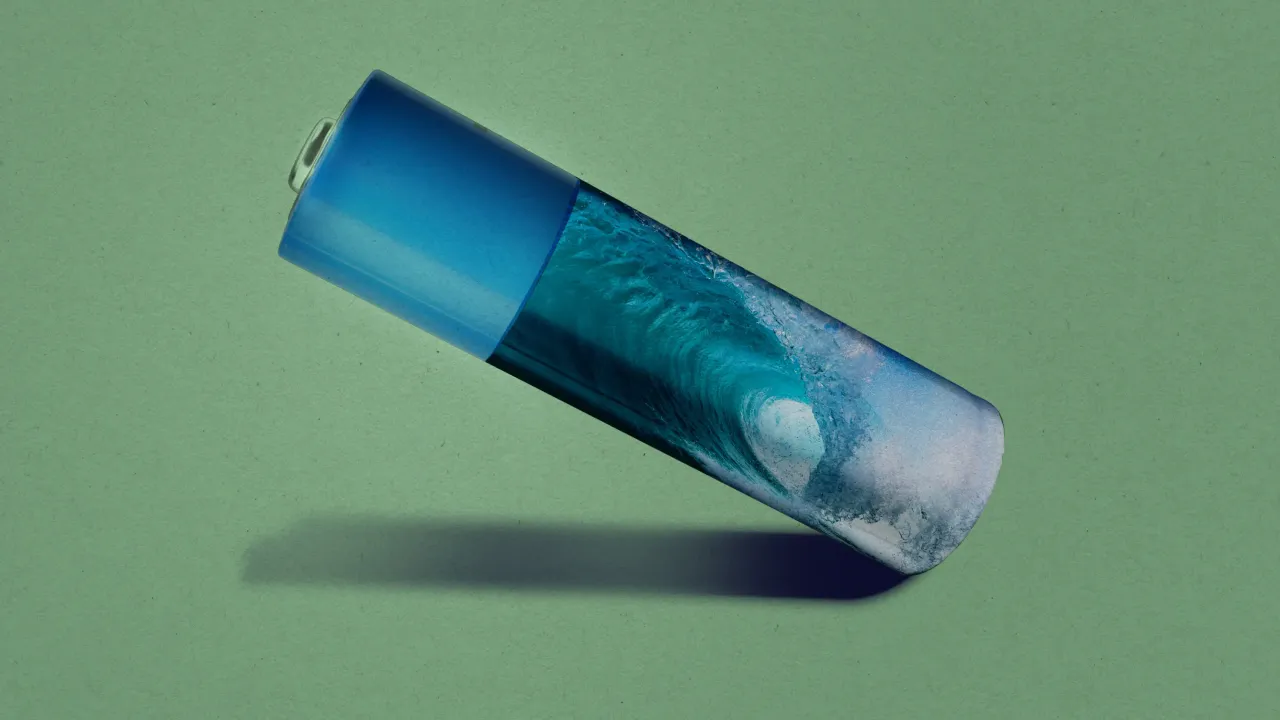  Scientists develop recyclable water battery that never explode