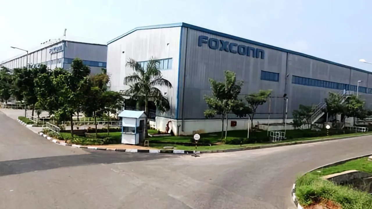 Apple's success in India: 1.5 lakh jobs created and exports doubled