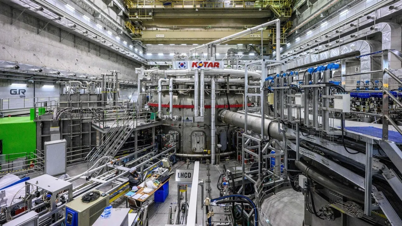  'Artificial sun' from South Korea breaks world record with temperature 100 million degrees Celsius