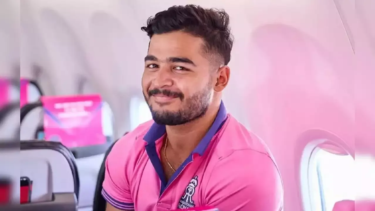  Riyan Parag's alleged YouTube search for 'Ananya Panday, Sara Ali Khan Hot' goes viral
