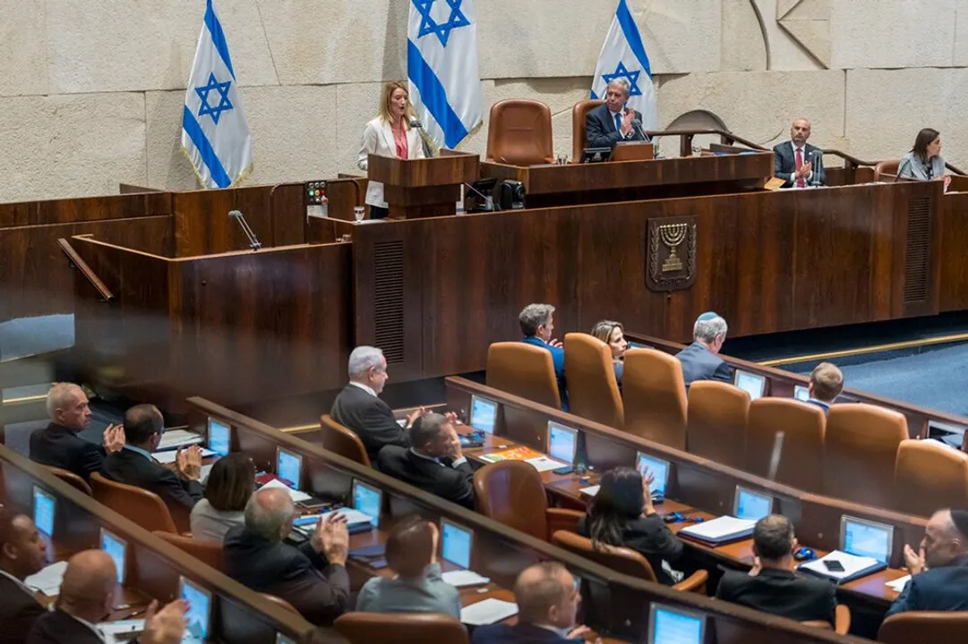  Israeli centrist party calls for vote to dissolve Parliament