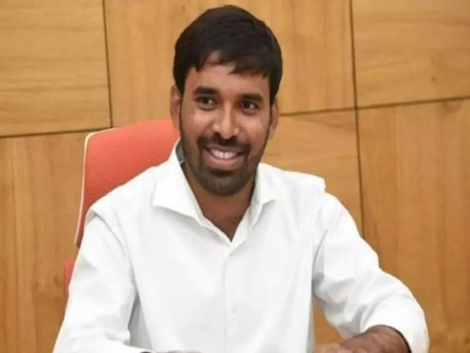  Who's Mohit Reddy, the youngest candidate to contest the general elections in 2024?
