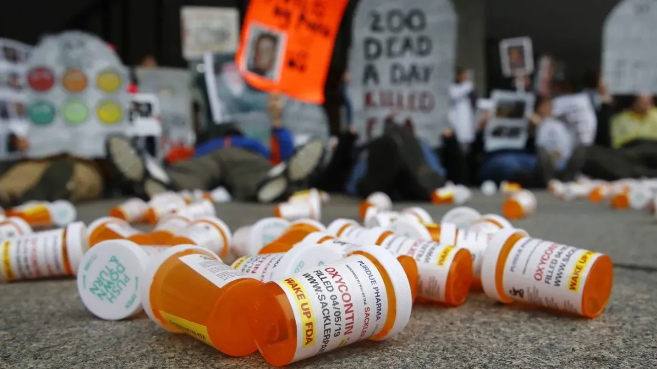  One in three Americans knows someone who died from drug overdose