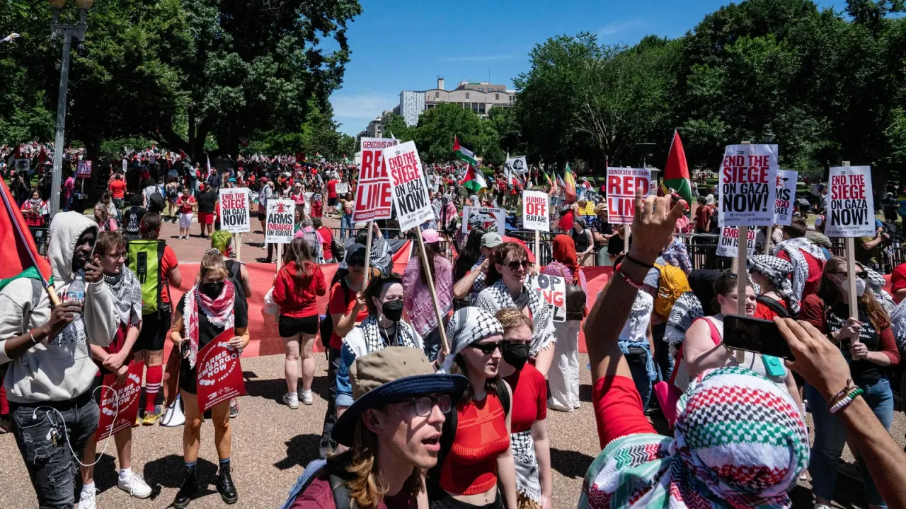  30,000 pro-Palestinian protesters gather at White House, demand end to Gaza conflict