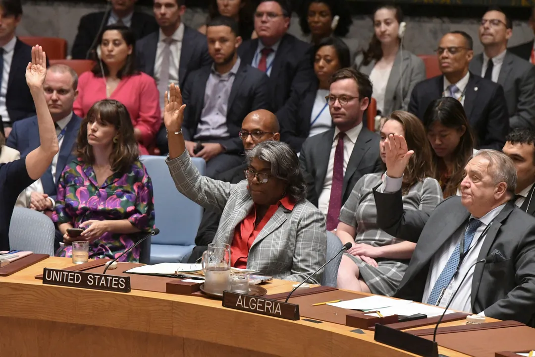  UN Security Council supports Israel-Hamas ceasefire plan