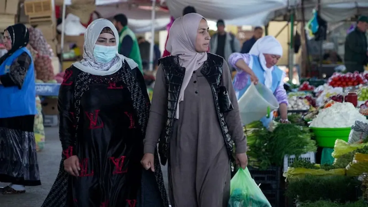  Tajikistani parliament passes controversial bill to ban hijab and other "alien garments"