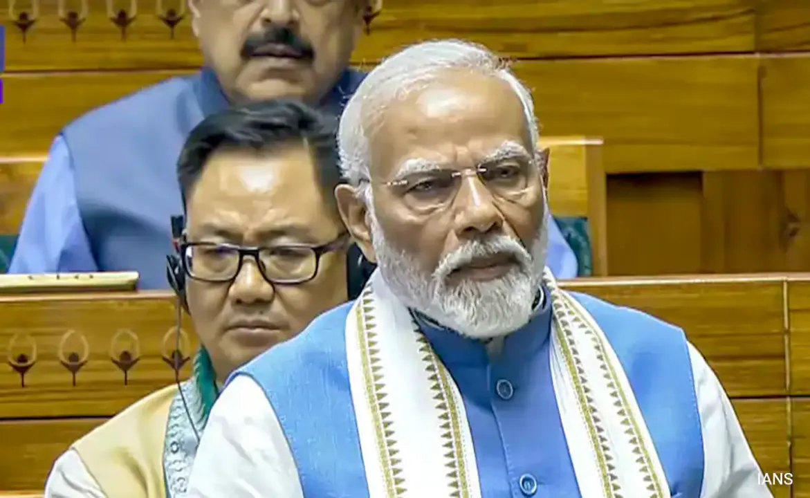  Prime Minister Narendra Modi criticizes Rahul Gandhi in Lok Sabha speech