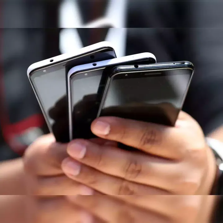  India captured almost half of mobile phone export market amid China and Vietnam decline