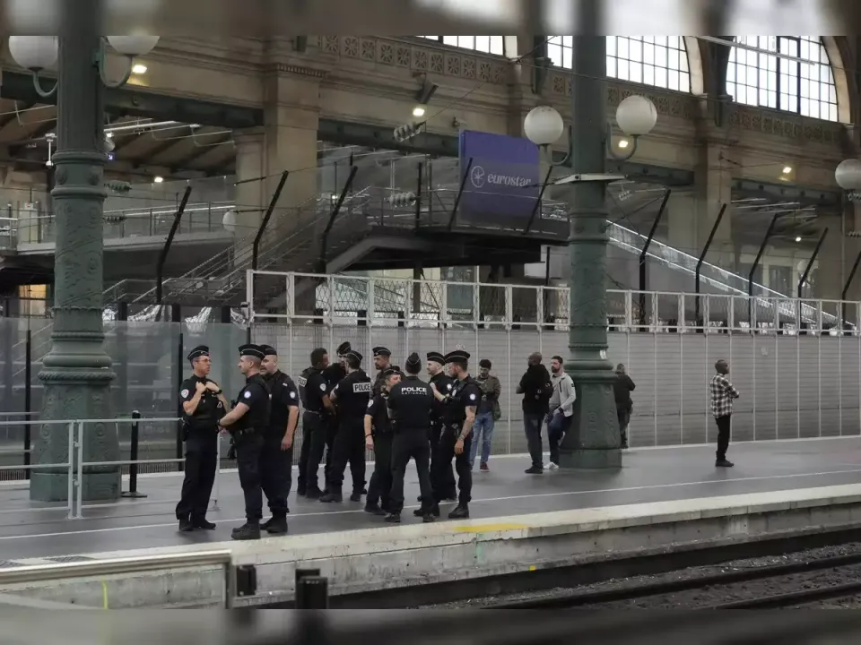  French telecommunications disrupted by vandals ahead of Paris 2024 Olympics