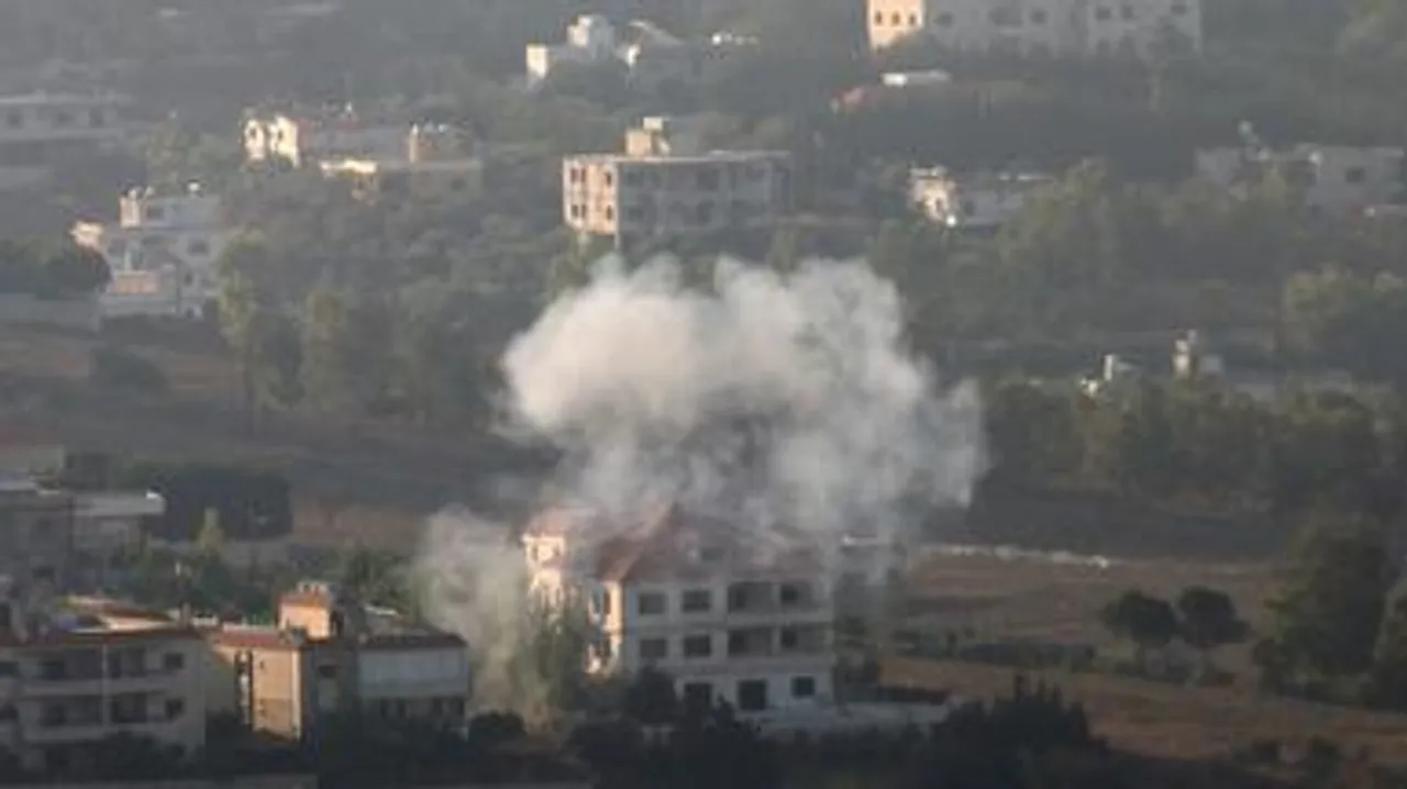  Israel strikes at Lebanon to foil Hezbollah's plan for a large-scale attack