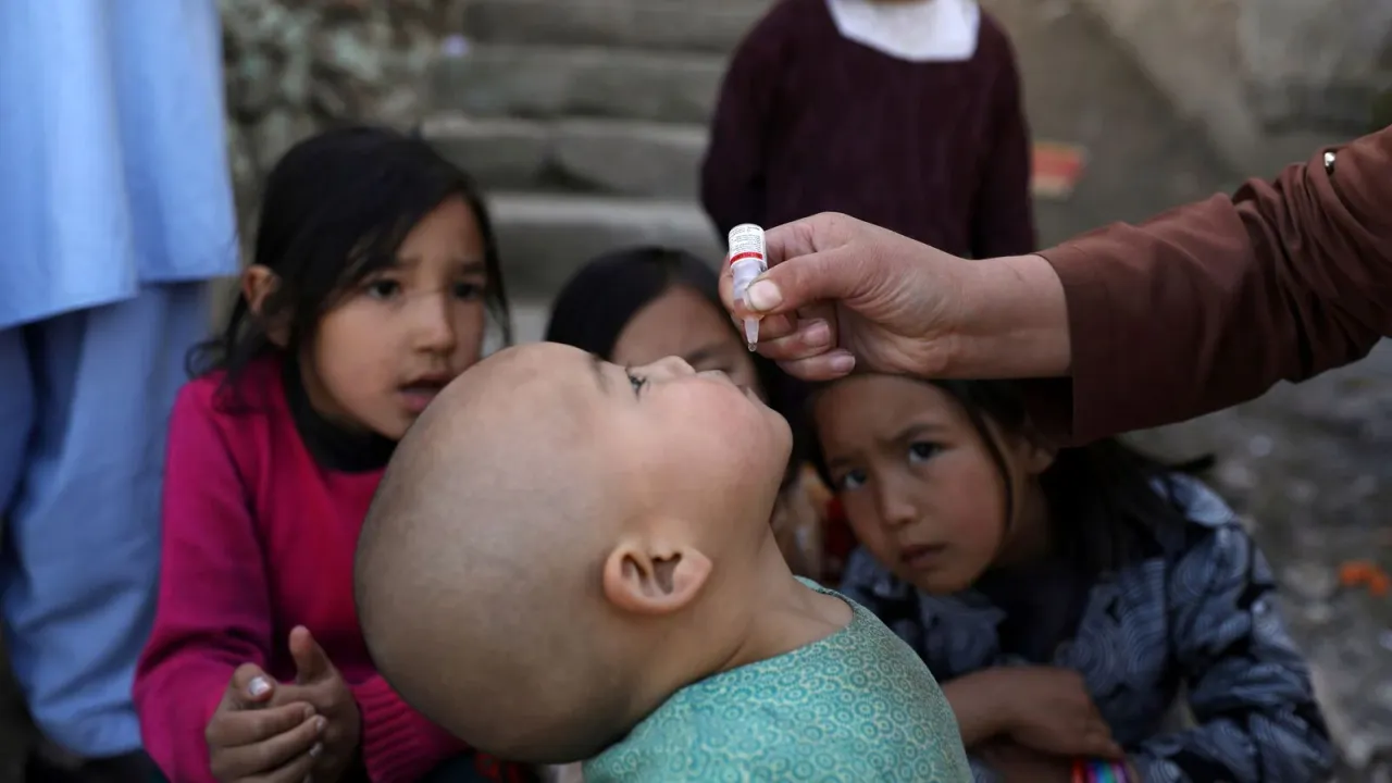 Taliban shuts down polio immunization camps in Afghanistan: UN 