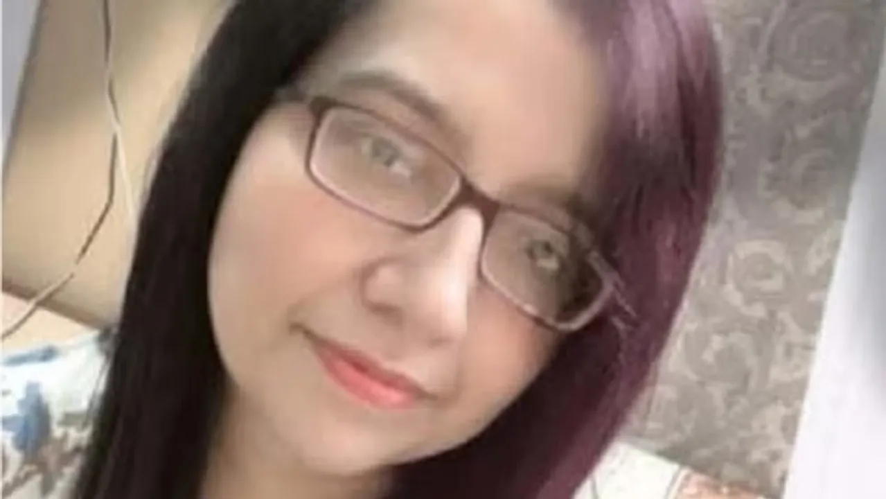  Lucknow woman dies after falling from chair, colleagues blame work pressure