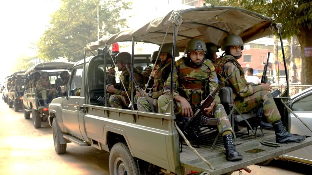  Bangladesh interim government empowers army with police and magisterial roles