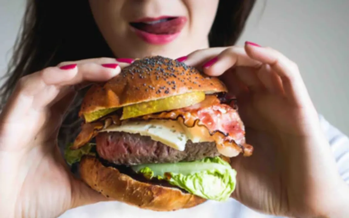  Why do we crave food? study finds swallowing releases 'happy hormones' that make us want more