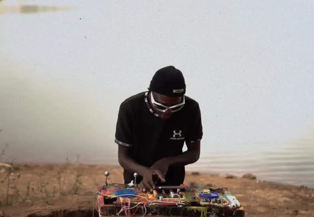  DJ Boboss: Kenya's self-made musician crafting beats from household items
