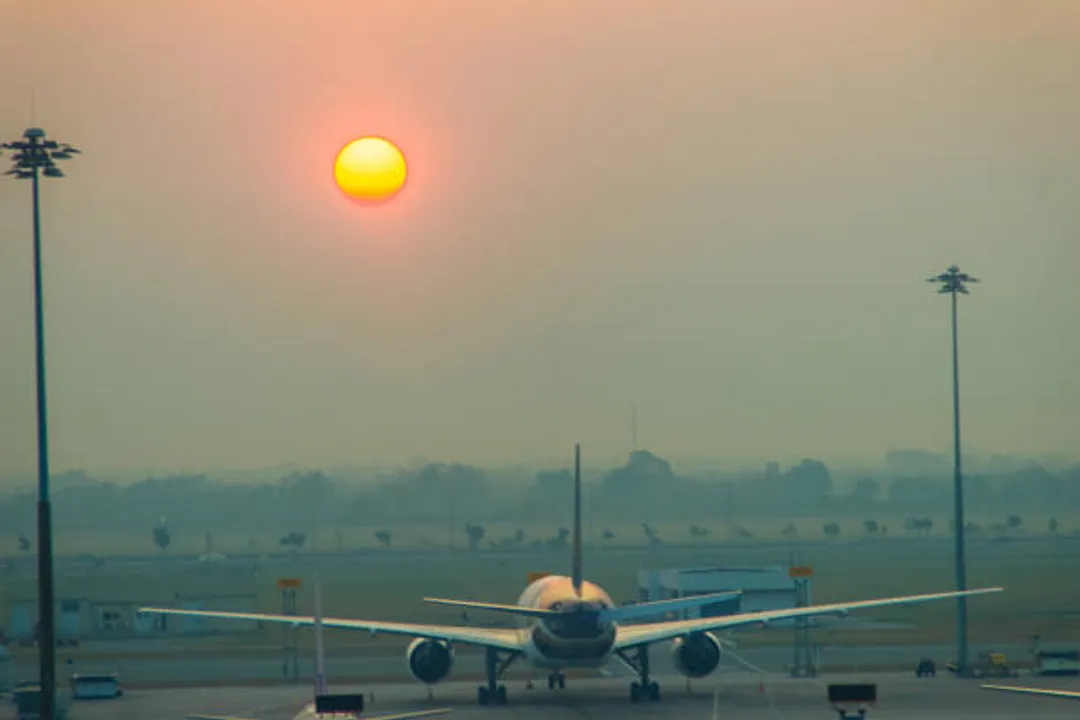  Flight on the Runway 