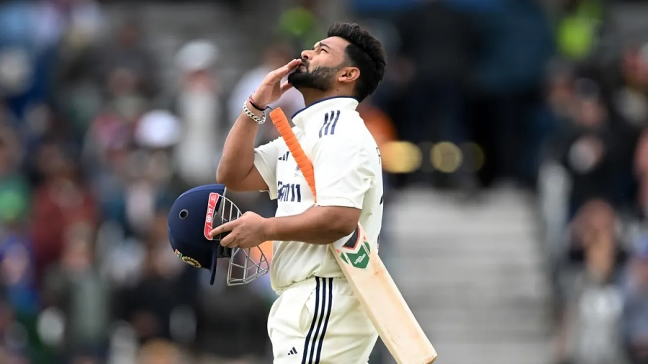  Rishabh Pant Flip-Flops His Way into History 