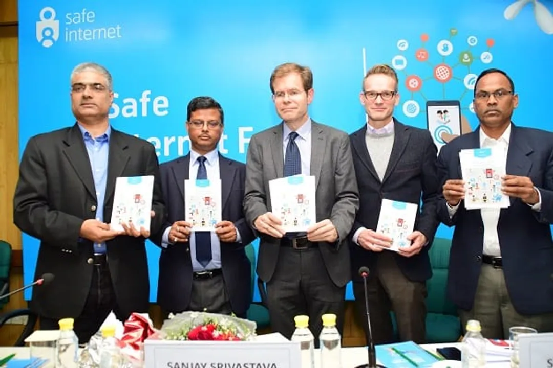Telenor Officials at Safe Internet Forum