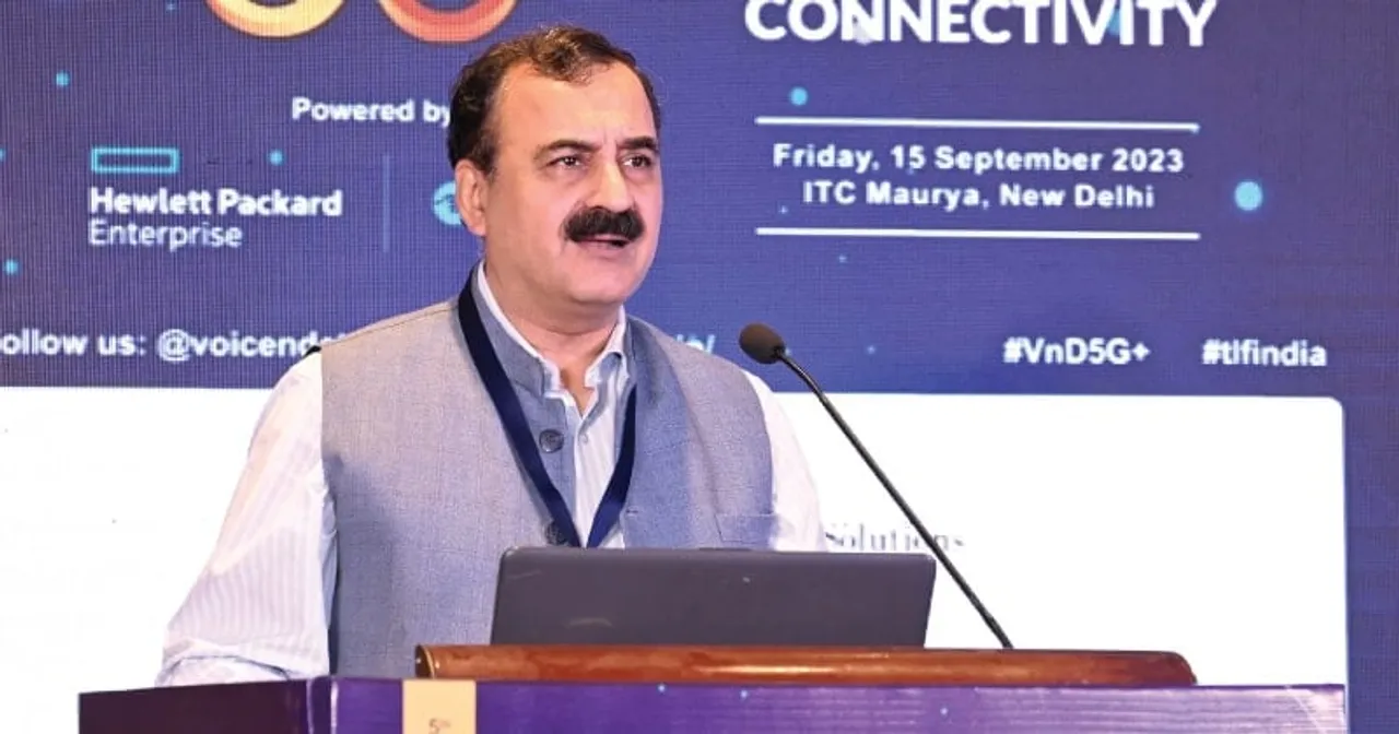 Navigating fiery landscape of data