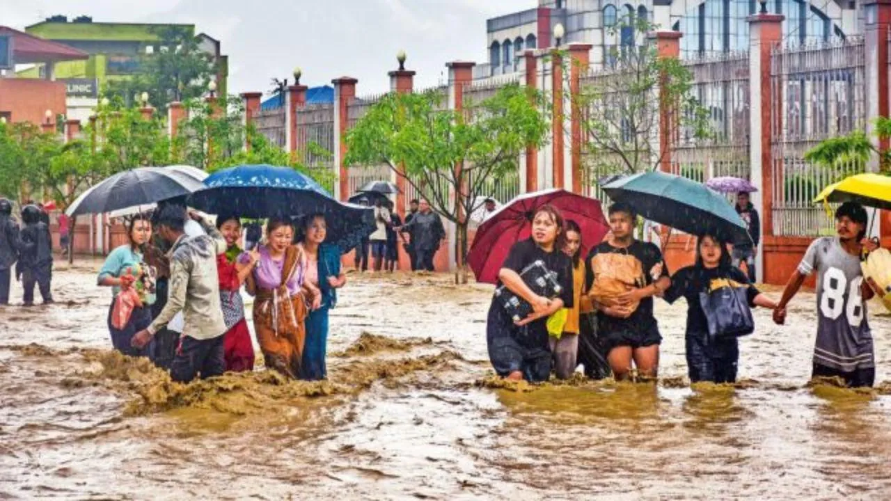 weather alert 04 june 2025