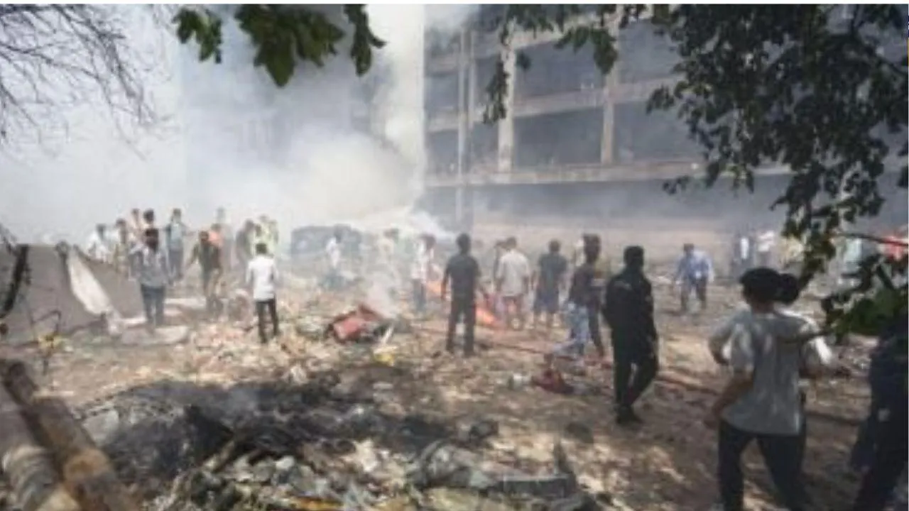 Air India Plane Crash Ahmedabad: Temperature 1000°C after the accident, bodies scattered on the roads