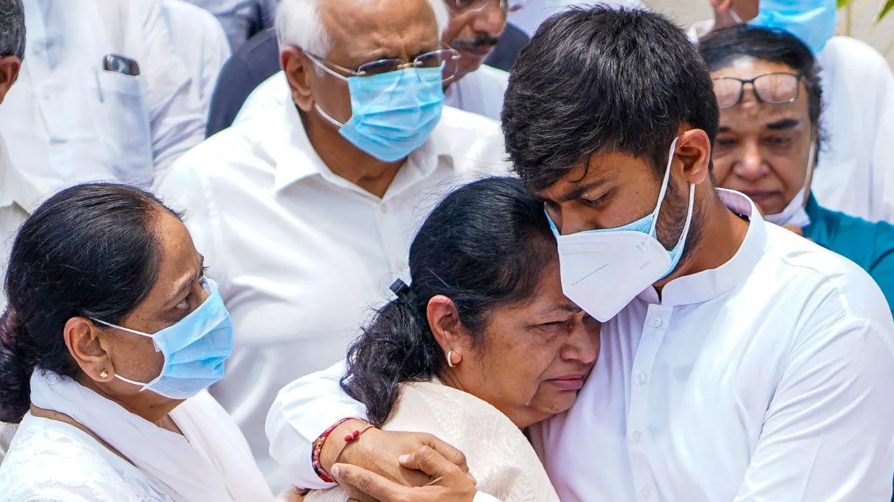 vijay rupani last rites 