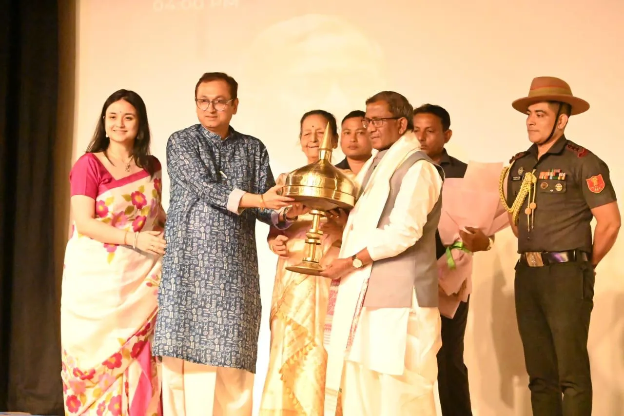 অধ্যাপক শৰৎ মহন্ত সোঁৱৰণী বক্তৃতানুষ্ঠান সম্পন্নঃ অক্ষত গুপ্তৰ চিন্তাকৰ্ষক বক্তৃতা