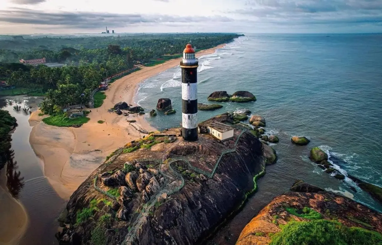 kapu-beach-lighthouse-karnataka-lead-30stades