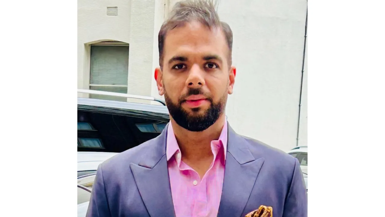 Karan_Taurani