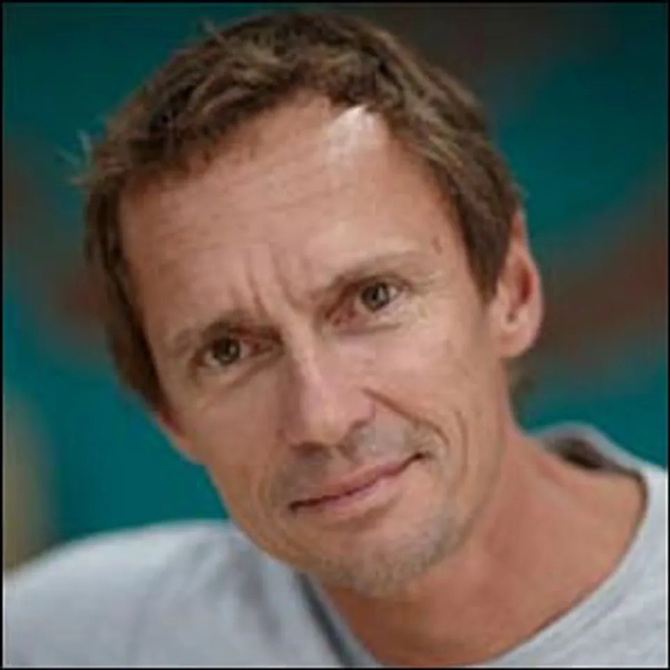 Craig Davis: On the Move, Constantly