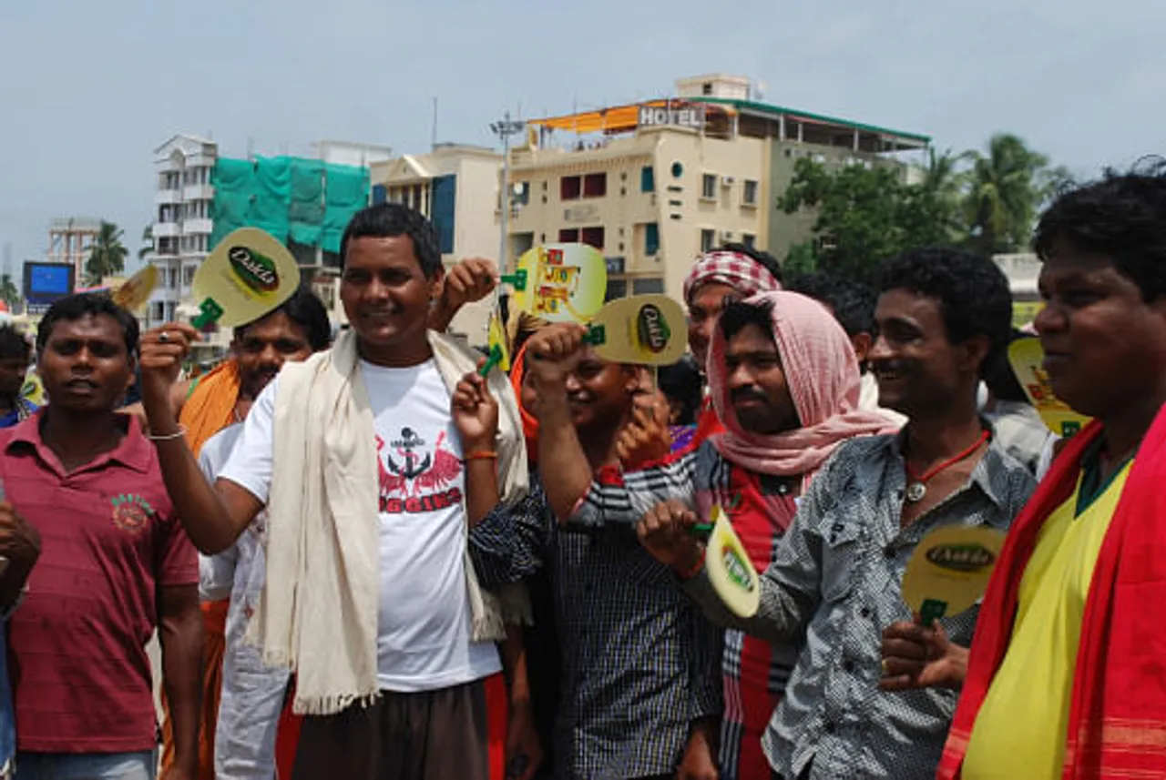 Dalda branded hand fans