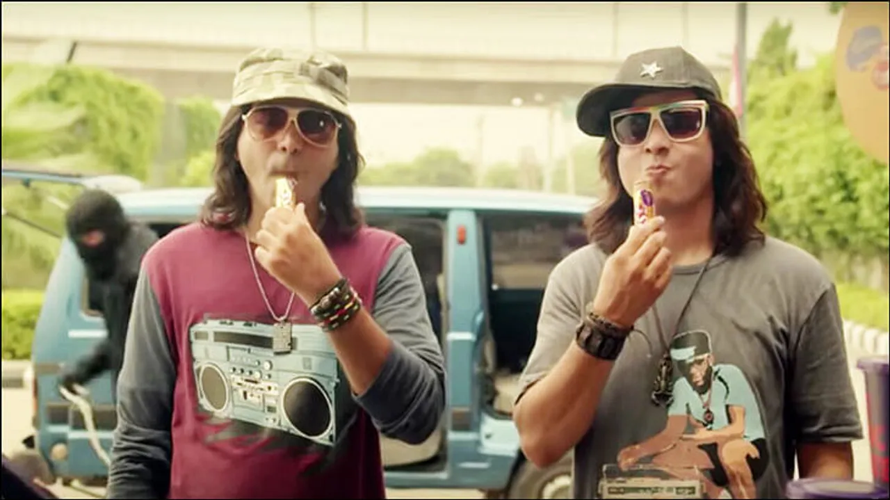 afaqs! Creative Showcase: Cadbury 5 Star: Ramesh-Suresh rob a bank